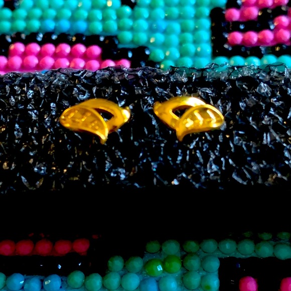 Earrings stud and watches - Picture 1 of 13